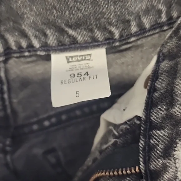 P.3 Levi Strauss 954 Charcoal Jean Shorts Size: 5 - Picture 2 of 4